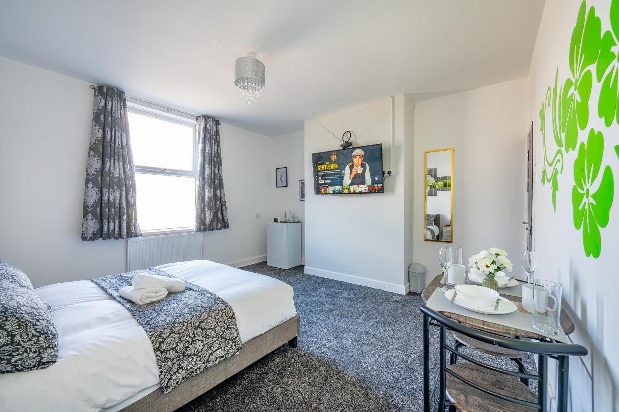 לידס *Rc246*For Your Relaxed & Cosy Stay + Free Parking מראה חיצוני תמונה