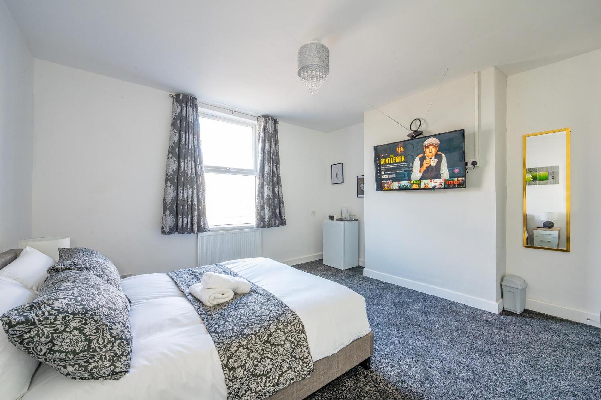 לידס *Rc246*For Your Relaxed & Cosy Stay + Free Parking מראה חיצוני תמונה